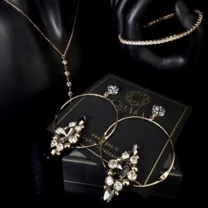 Rankų darbo auskarai| Karalienės ženklas