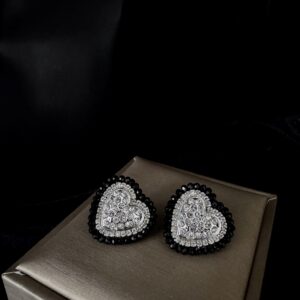 Auskarai| Širdis be žodžių